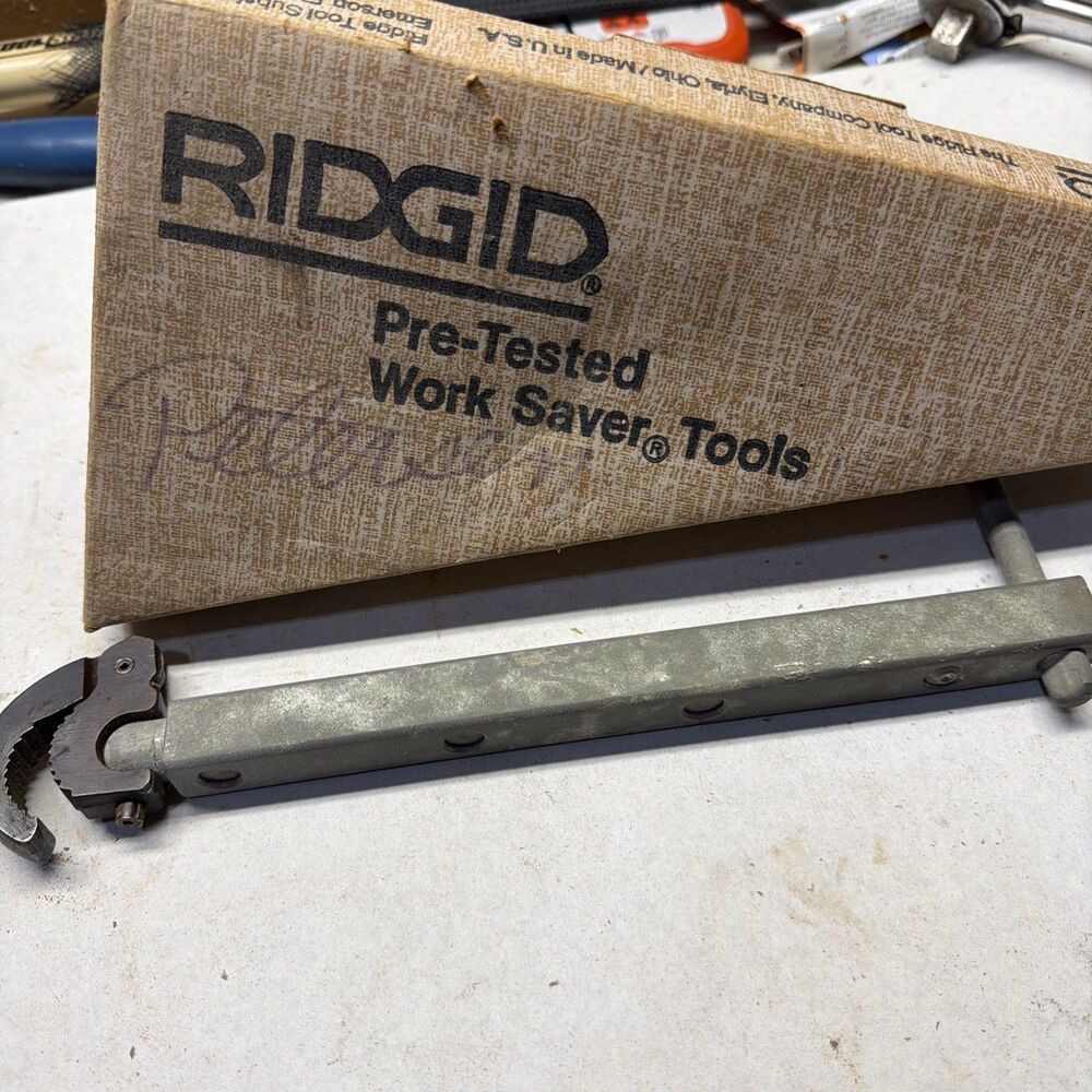 Ridgid 31175 10"-17" Telescoping Basin Wrench - Model 1017- Made in USA